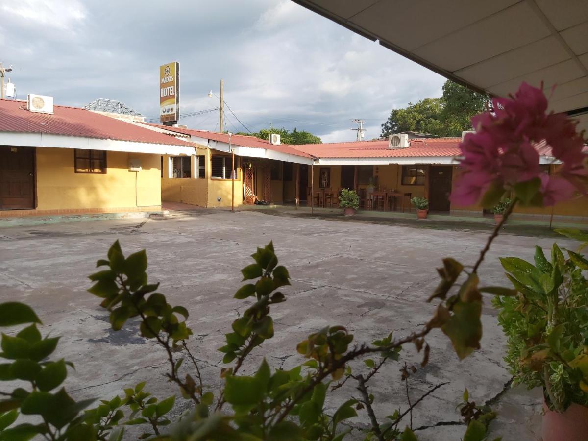 Mados Hotel Tamarindo Choluteca Exteriör bild